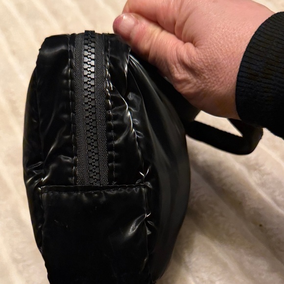 CC Parfums Black Nylon Cosmetic Pouch VIP Gift - Picture 3 of 11